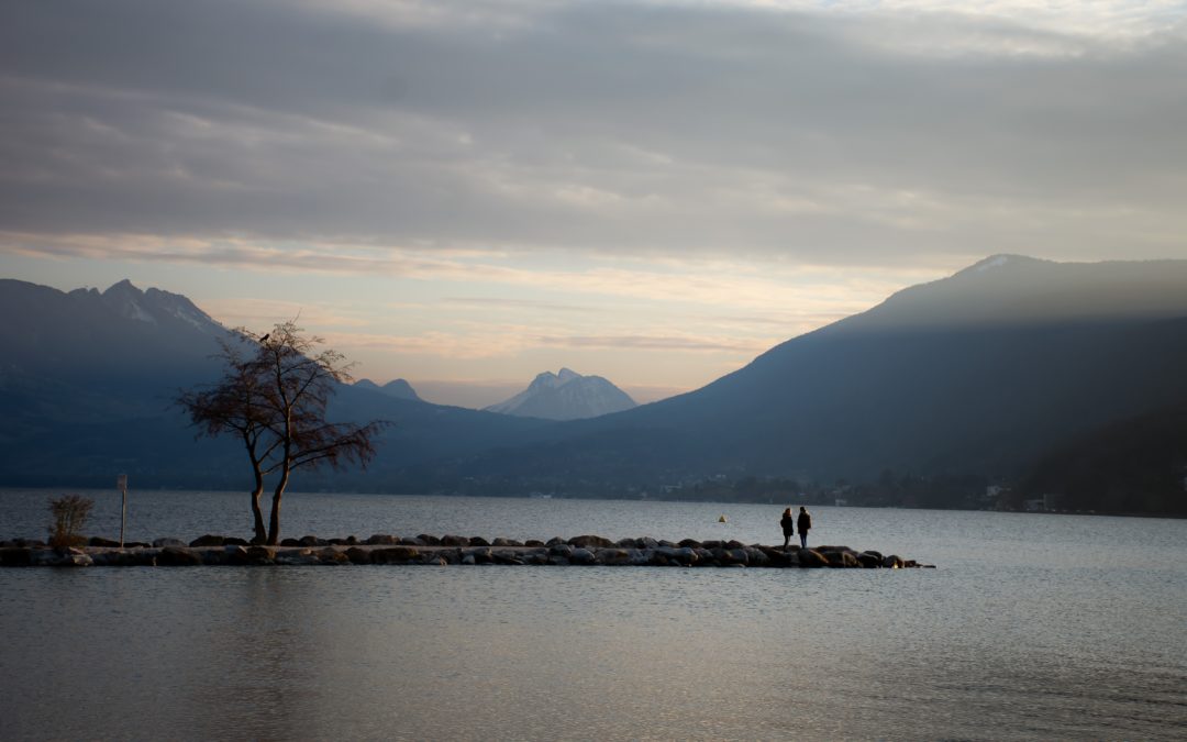 Immobilier en Suisse : les avantages de vivre près du Lac Léman