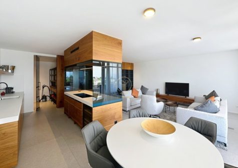 GENEVE – Superbe appartement rénové avec vue sur le lac