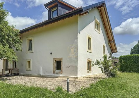 L’isle – magnifique appartement de 4.5 pces à LOUER dans maison d’époque