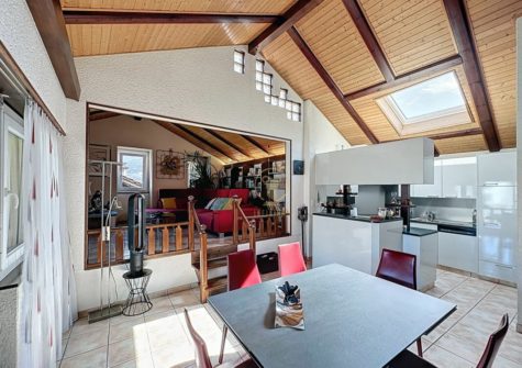 CONTHEY, appartement 4.5 pièces rénové avec goût!