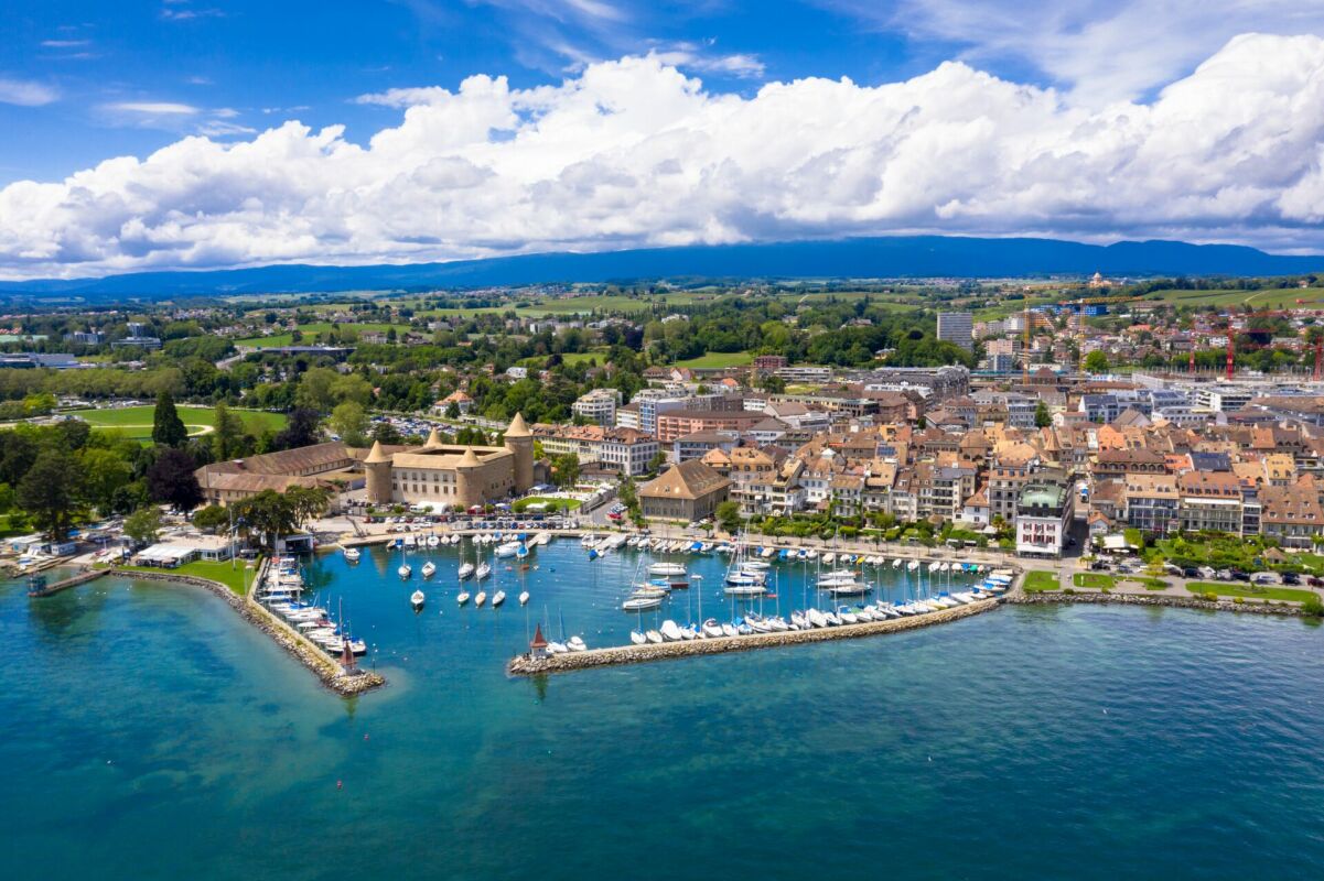 Région Morges, superbe maison individuelle avec vue imprenable le lac copie