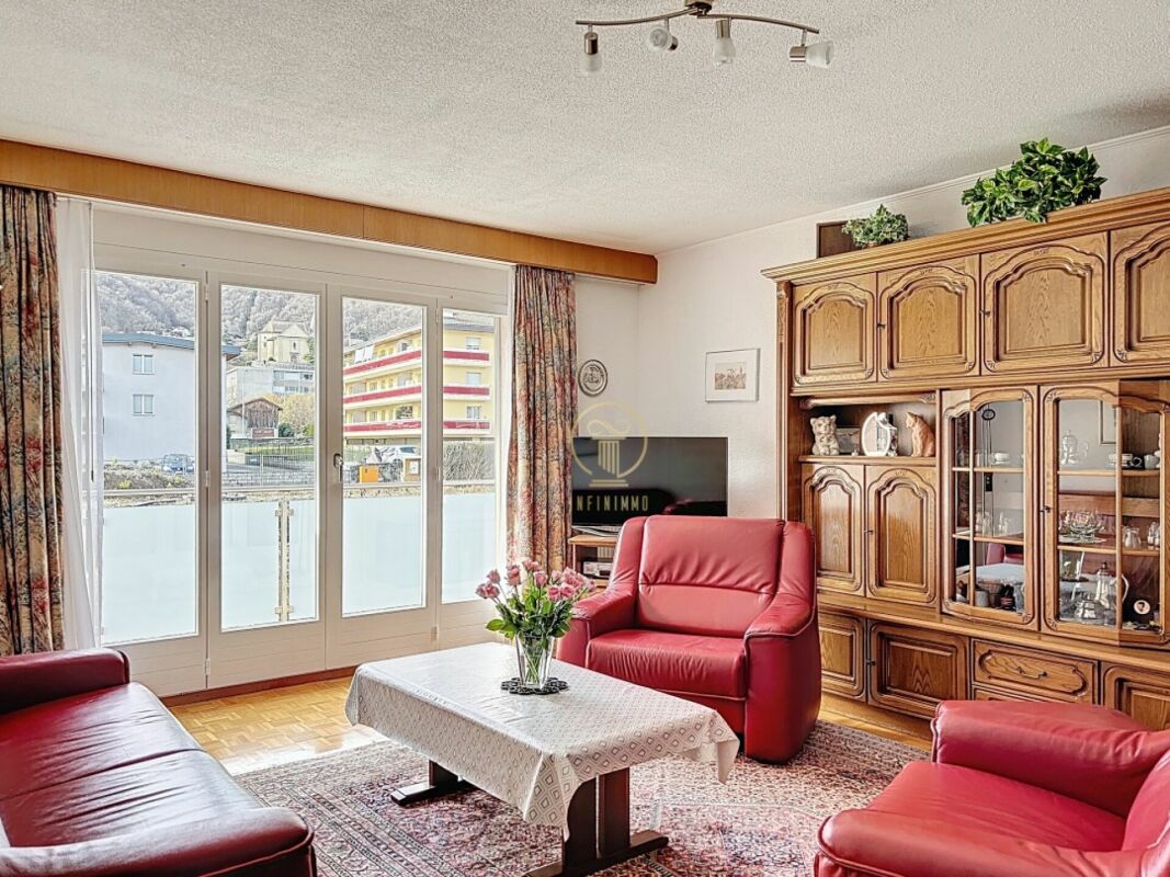 A VOUVRY – bel appartement lumineux de 2.5 pièces dans quartier calme